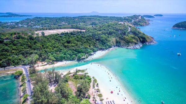 Най Харн (Nai Harn Beach)