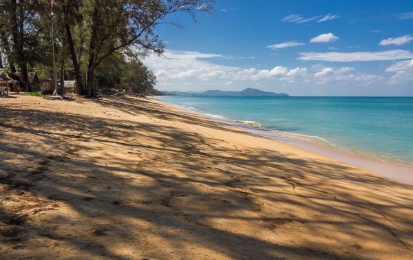 Май Кхао (Mai Khao Beach)